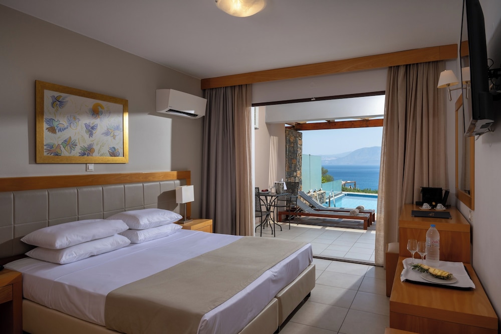Miramare Resort & Spa — Hotel rooms in Ammoudara (Agios Nikolaos)