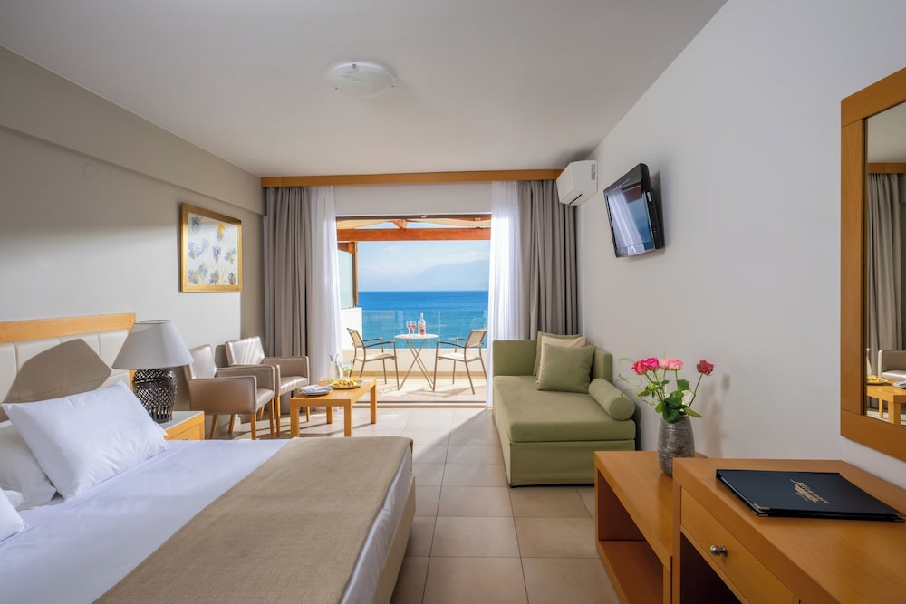 Miramare Resort & Spa — Hotel rooms in Ammoudara (Agios Nikolaos)