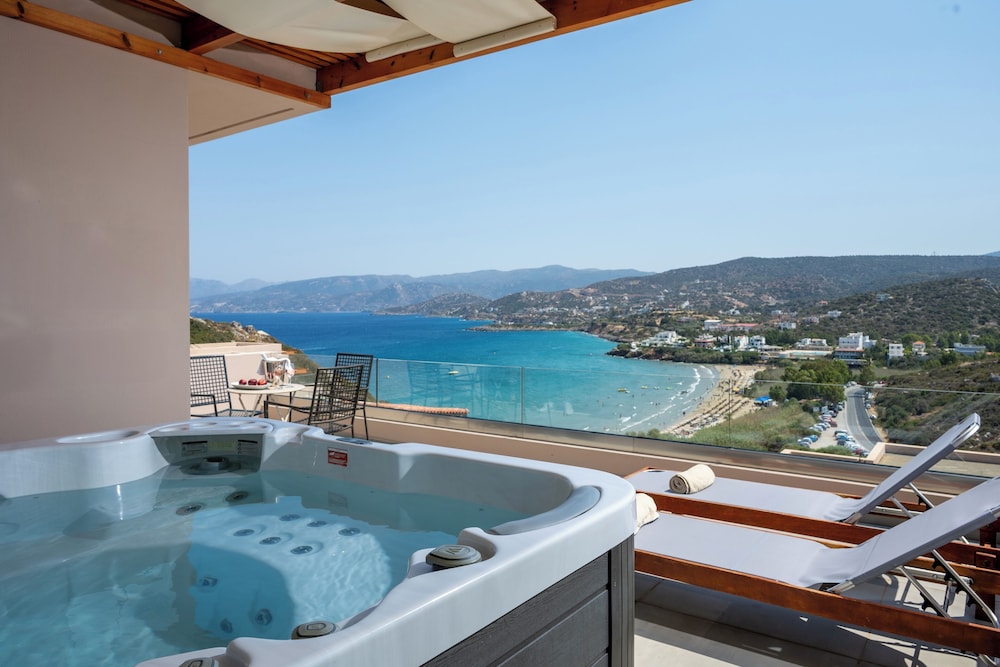 Miramare Resort & Spa — Hotel rooms in Ammoudara (Agios Nikolaos)