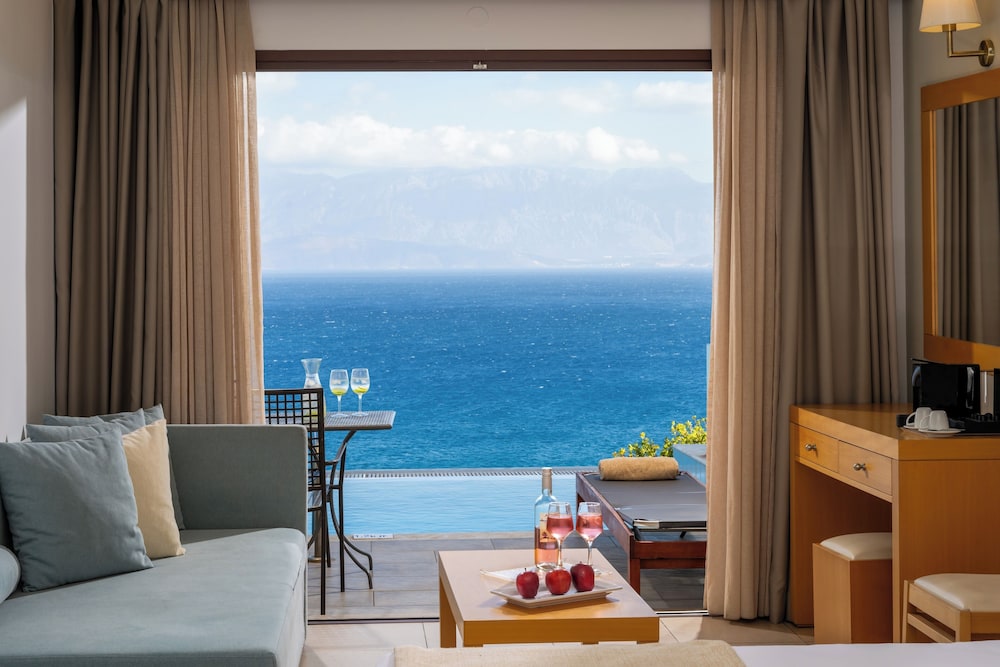 Miramare Resort & Spa — Hotel rooms in Ammoudara (Agios Nikolaos)
