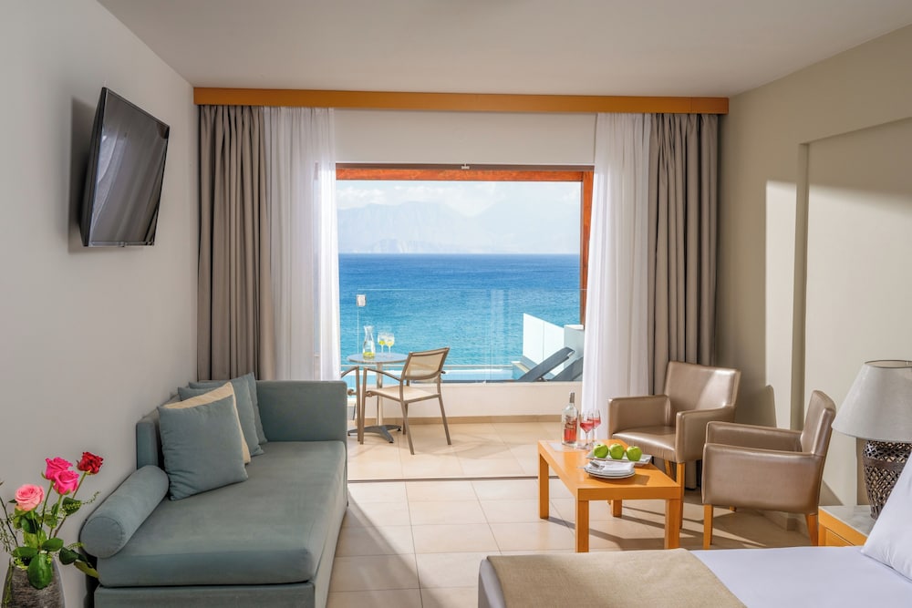 Miramare Resort & Spa — Hotel rooms in Ammoudara (Agios Nikolaos)