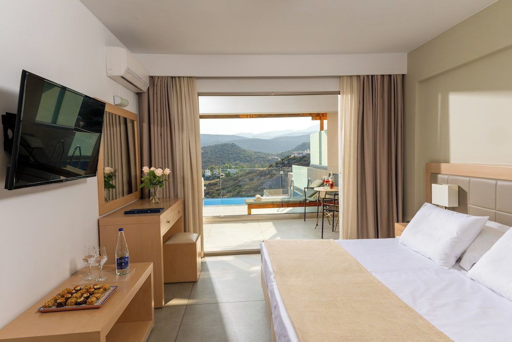 Miramare Resort & Spa — Hotel rooms in Ammoudara (Agios Nikolaos)