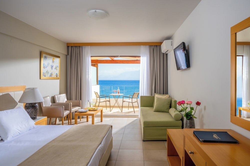 Miramare Resort & Spa — Hotel rooms in Ammoudara (Agios Nikolaos)
