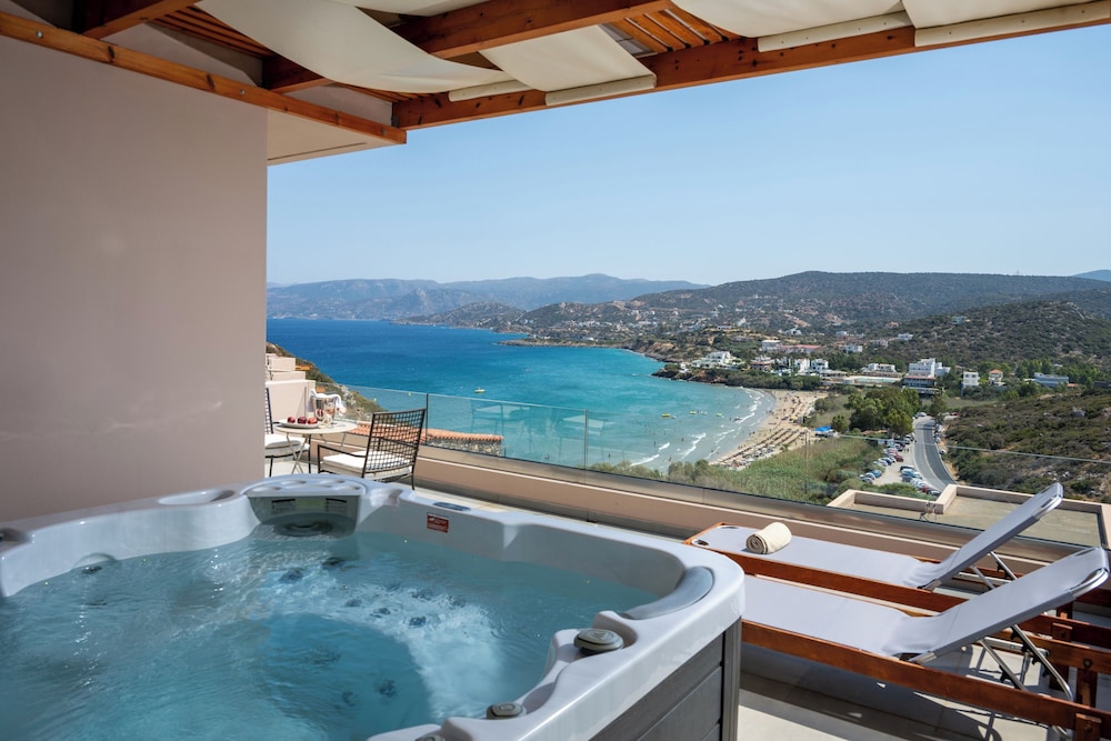 Miramare Resort & Spa — Hotel rooms in Ammoudara (Agios Nikolaos)