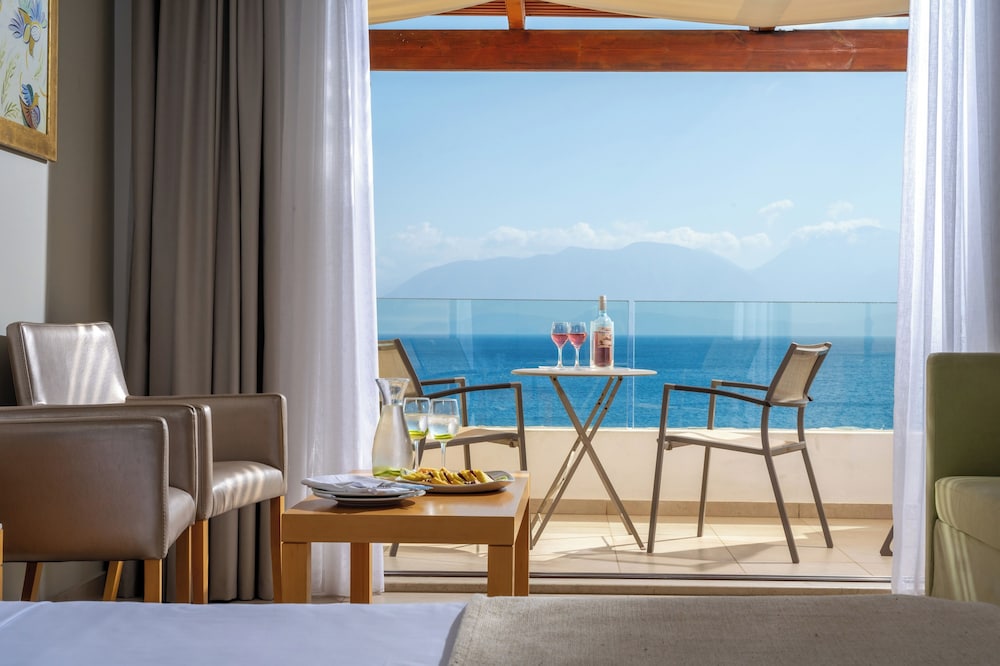 Miramare Resort & Spa — Hotel rooms in Ammoudara (Agios Nikolaos)