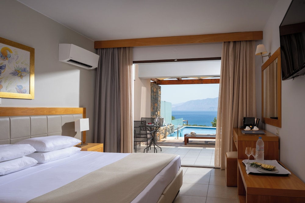 Miramare Resort & Spa — Hotel rooms in Ammoudara (Agios Nikolaos)