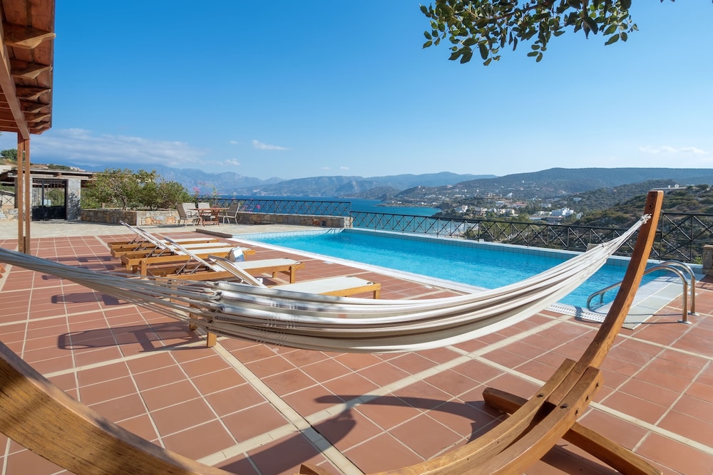 Miramare Resort & Spa — Swimming pool in Ammoudara (Agios Nikolaos)