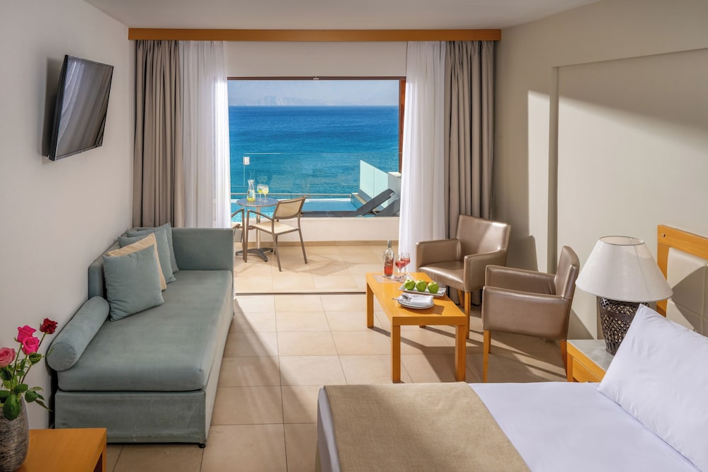 Miramare Resort & Spa — Hotel rooms in Ammoudara (Agios Nikolaos)