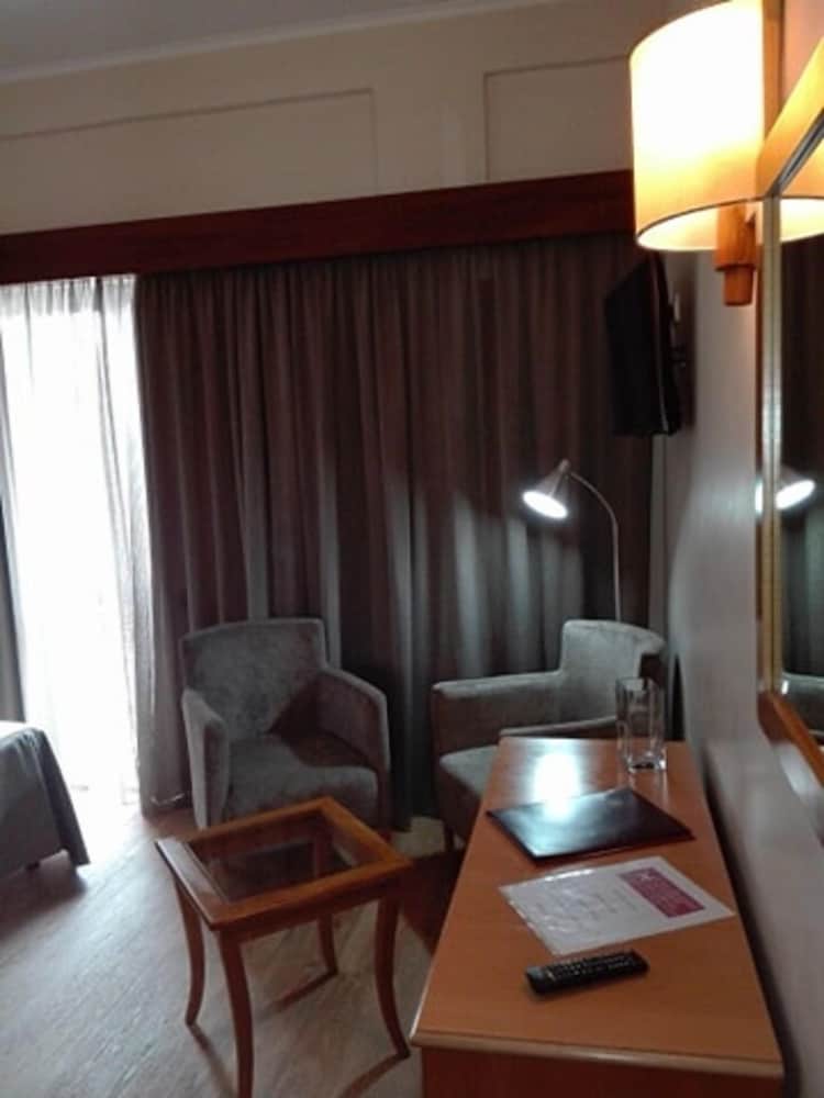 Hotel Do Centro — Hotel rooms in Funchal, Madeira
