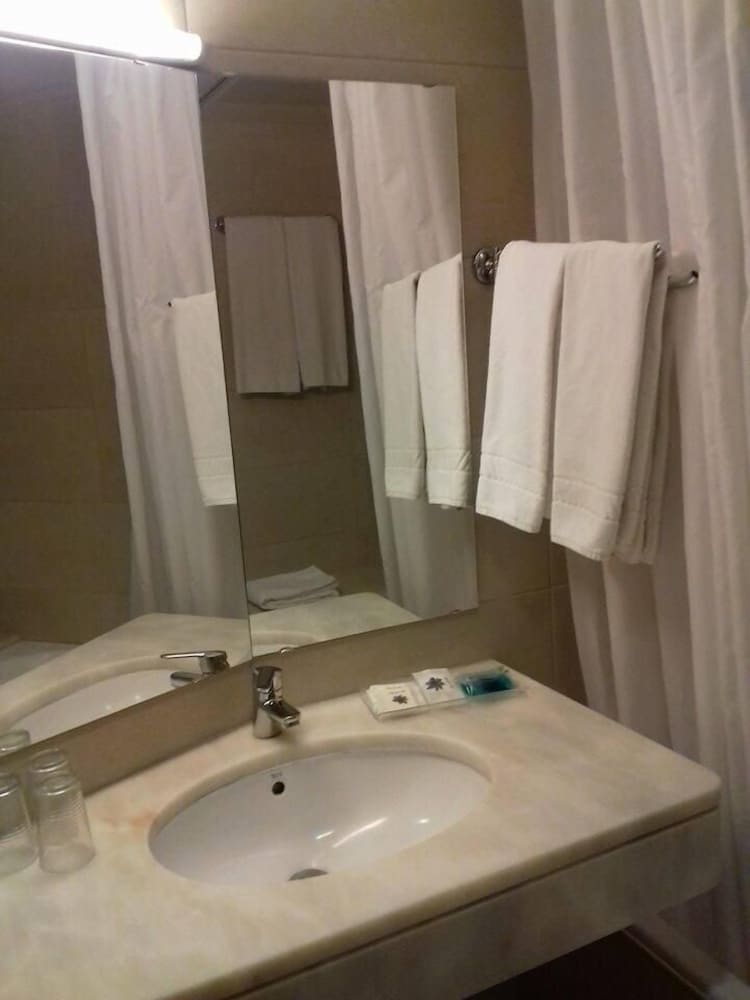 Hotel Do Centro — Hotel rooms in Funchal, Madeira
