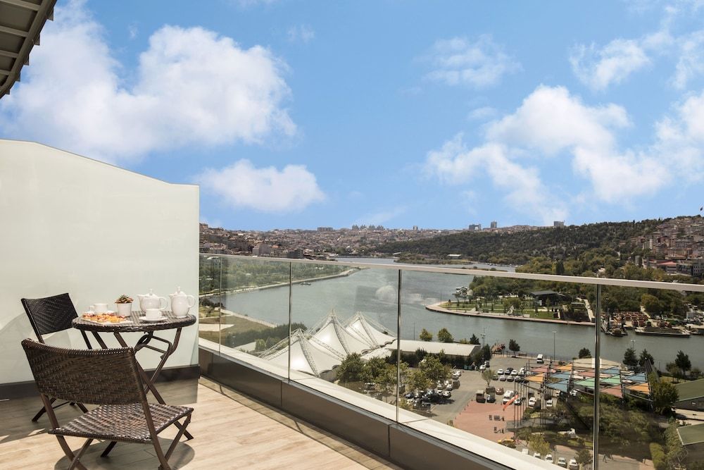 Arise Hotel Golden Horn