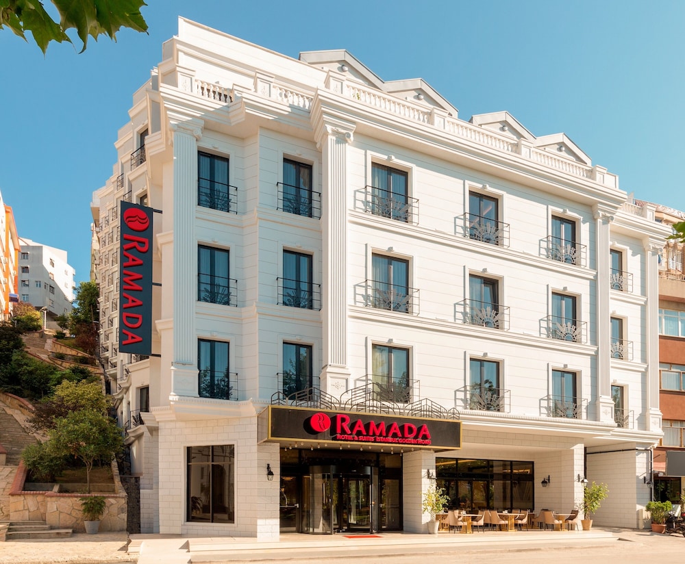 Ramada by Wyndham Istanbul Golden Horn