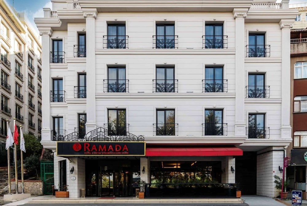 Ramada by Wyndham Istanbul Golden Horn - zdjęcie 2