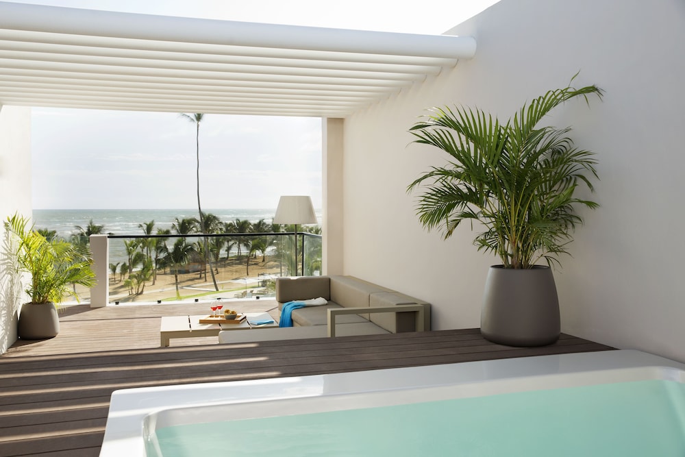 Excellence Carmen Punta Cana - Adults Only All Inclusive — Hotel rooms in Uvero Alto, La Altagracia