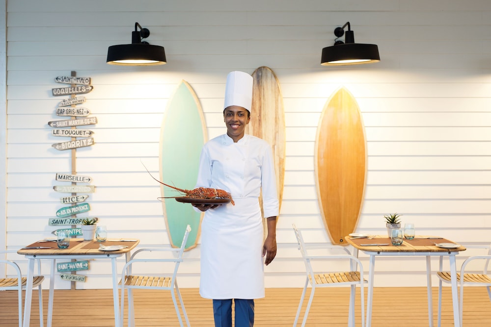 Excellence Carmen Punta Cana - Adults Only All Inclusive — Restaurant & bars in Uvero Alto, La Altagracia
