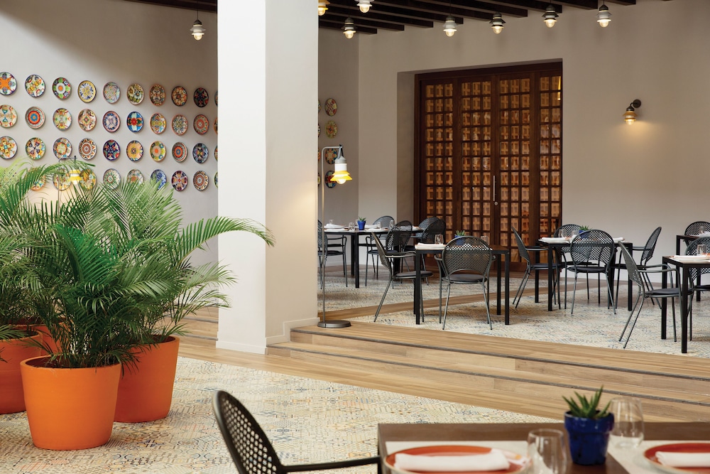 Excellence Carmen Punta Cana - Adults Only All Inclusive — Restaurant & bars in Uvero Alto, La Altagracia