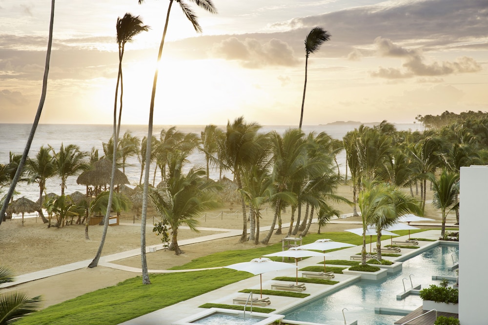Excellence Carmen Punta Cana - Adults Only All Inclusive — Swimming pool in Uvero Alto, La Altagracia