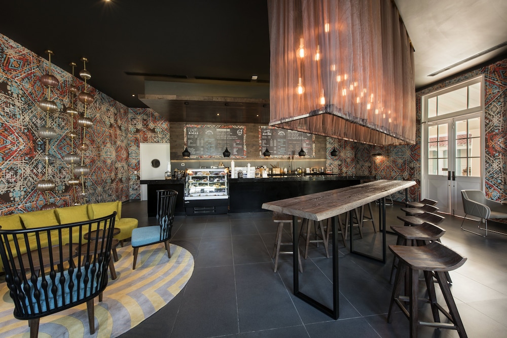 Nickelodeon Hotels & Resorts Punta Cana, Gourmet All Inclusive by Karisma — Restaurant & bars in Uvero Alto, La Altagracia