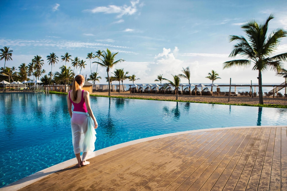 Nickelodeon Hotels & Resorts Punta Cana, Gourmet All Inclusive by Karisma — Swimming pool in Uvero Alto, La Altagracia