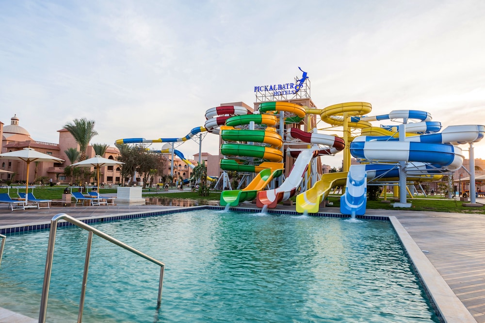 Pickalbatros Aqua Blu Resort - Hurghada — Swimming pool in Hurghada, Red Sea