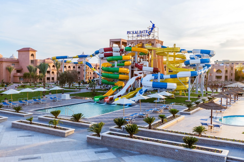 Pickalbatros Aqua Blu Resort - Hurghada — Swimming pool in Hurghada, Red Sea