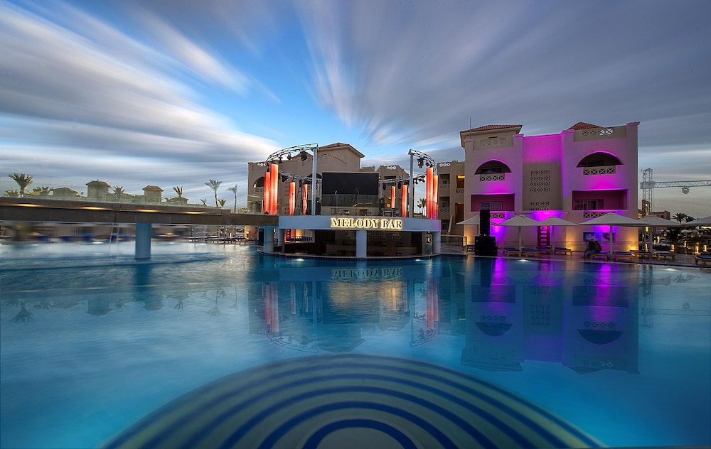 Pickalbatros Aqua Blu Resort - Hurghada — Restaurant & bars in Hurghada, Red Sea