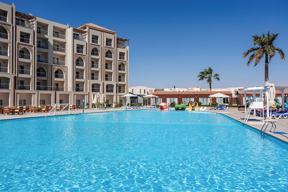 SUNRISE Alora Aqua Park Resort — Swimming pool in Hurghada, Red Sea
