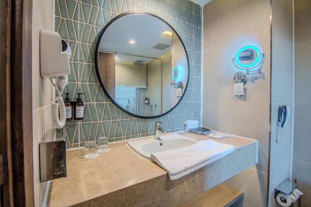 SUNRISE Alora Aqua Park Resort — Hotel rooms in Hurghada, Red Sea