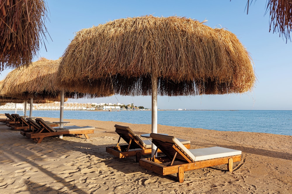 SUNRISE Alora Aqua Park Resort — Beach in Hurghada, Red Sea