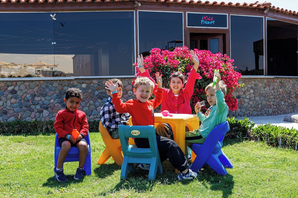 SUNRISE Alora Aqua Park Resort — Attractions for children in Hurghada, Red Sea