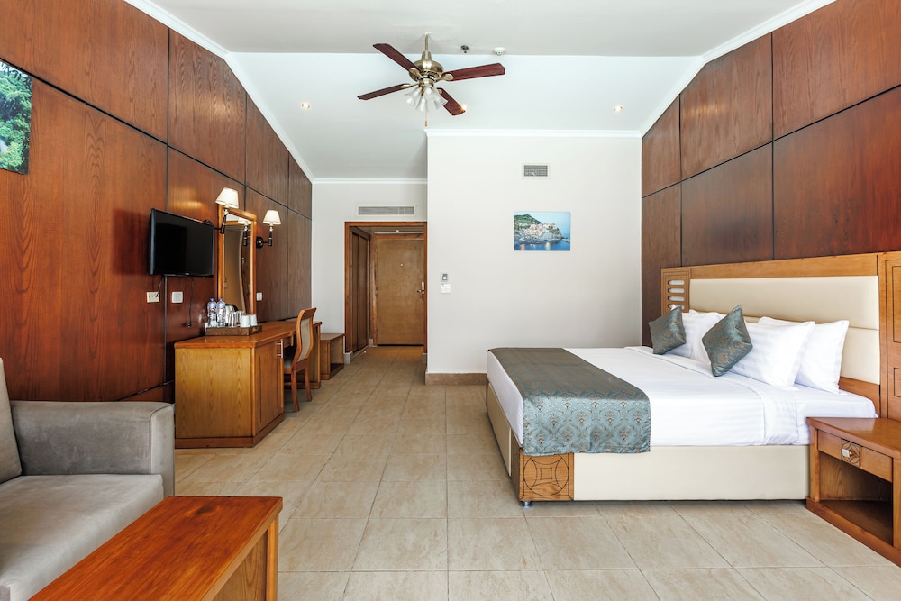 SUNRISE Alora Aqua Park Resort — Hotel rooms in Hurghada, Red Sea