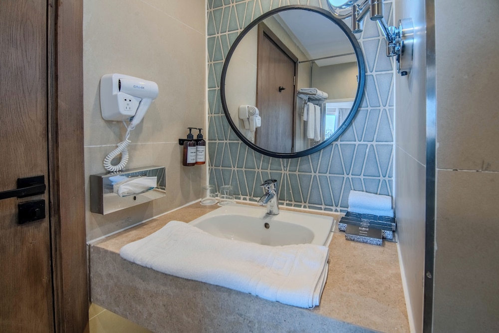 SUNRISE Alora Aqua Park Resort — Hotel rooms in Hurghada, Red Sea