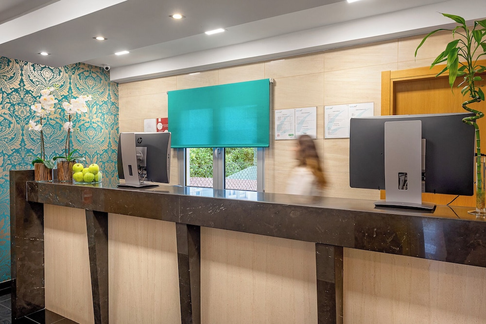 Hotel DAH - Dom Afonso Henriques — Hotel building in Lisbon, Lisboa