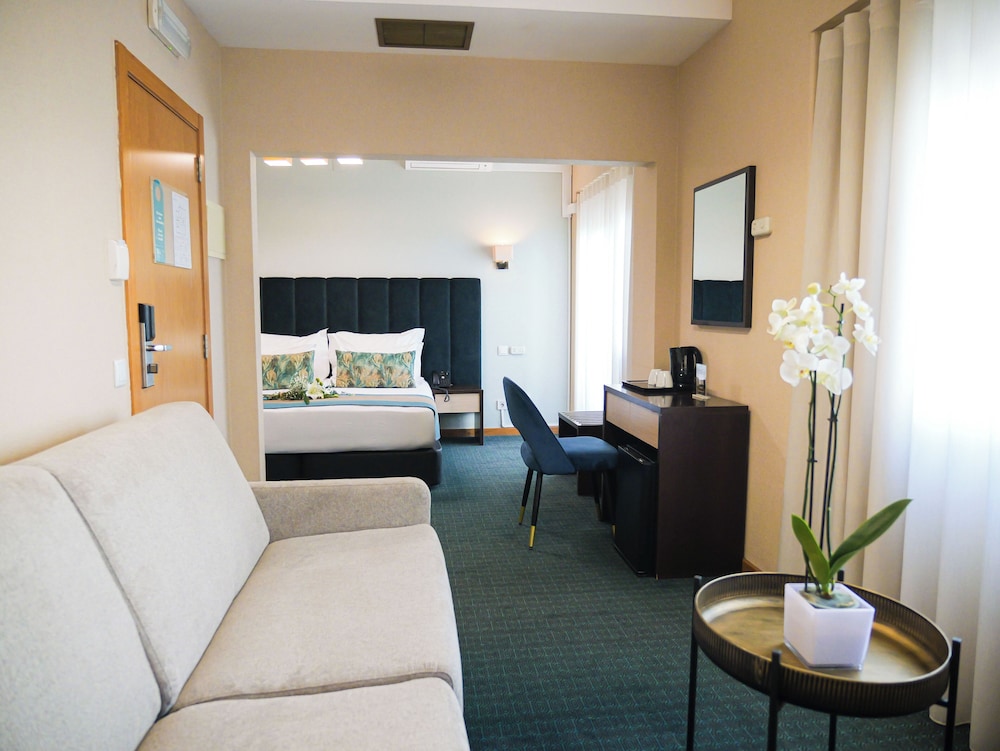 Hotel DAH - Dom Afonso Henriques — Hotel rooms in Lisbon, Lisboa