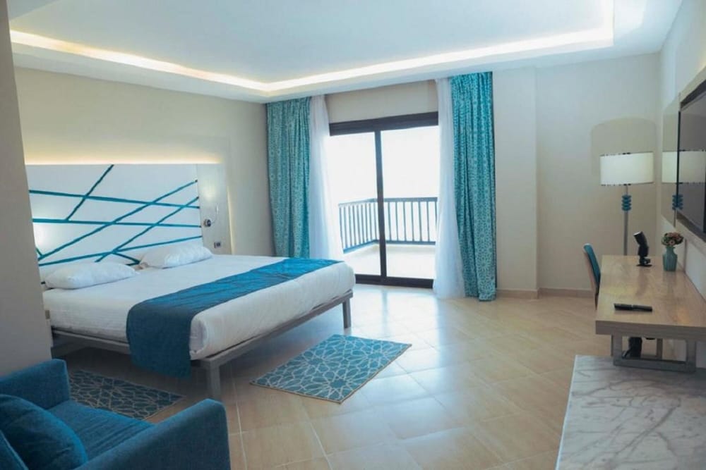 Gravity Hotel & Aqua Park Hurghada  Families and Couples Only — Hotel rooms in Hurghada, Red Sea