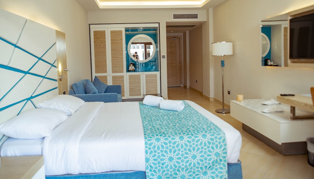 Gravity Hotel & Aqua Park Hurghada  Families and Couples Only — Hotel rooms in Hurghada, Red Sea