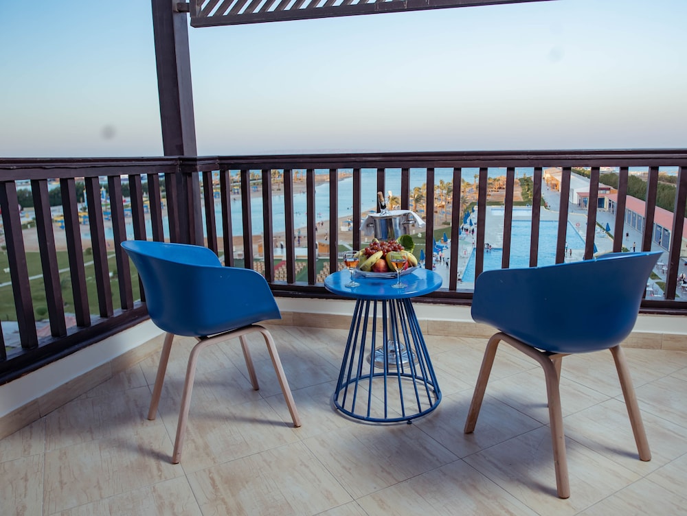 Gravity Hotel & Aqua Park Hurghada  Families and Couples Only — Hotel rooms in Hurghada, Red Sea