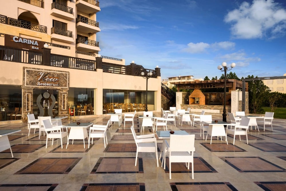 Gravity Hotel & Aqua Park Hurghada  Families and Couples Only — Hotel building in Hurghada, Red Sea