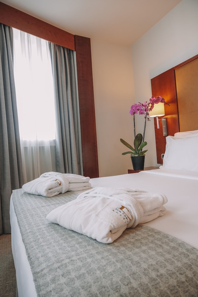 Dom Carlos Liberty Hotel — Hotel rooms in Lisbon, Lisboa