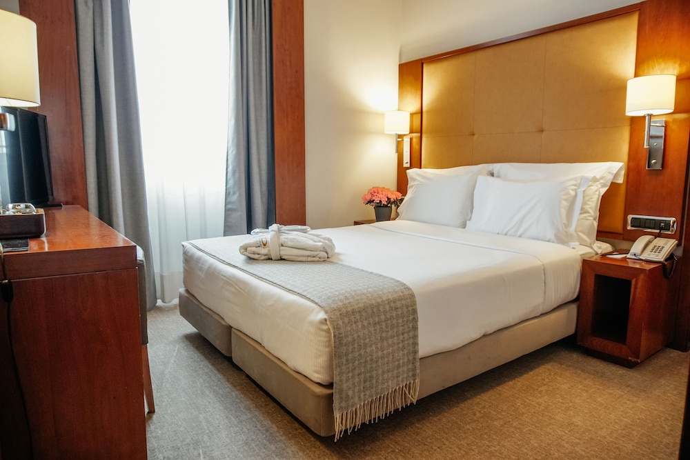 Dom Carlos Liberty Hotel — Hotel rooms in Lisbon, Lisboa