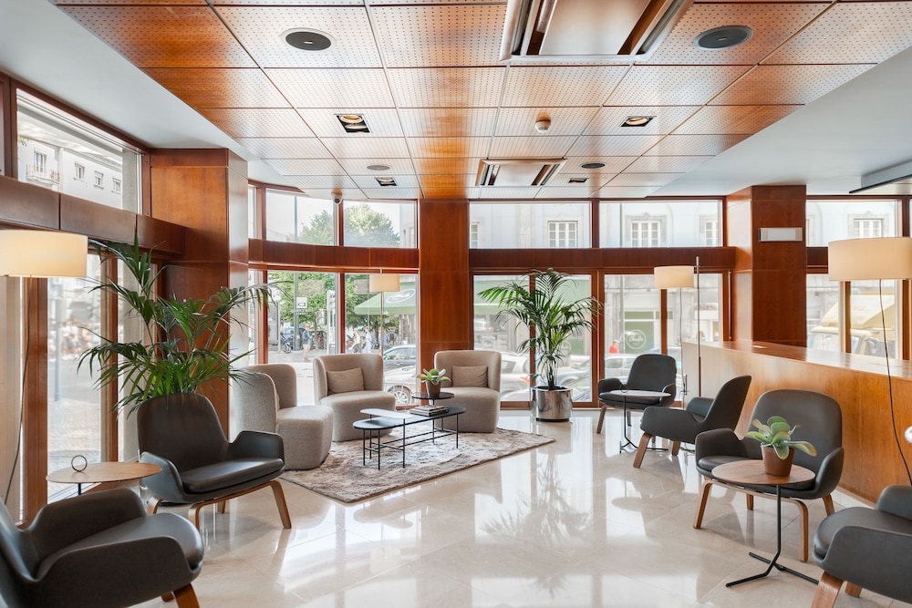 Dom Carlos Liberty Hotel — Hotel building in Lisbon, Lisboa