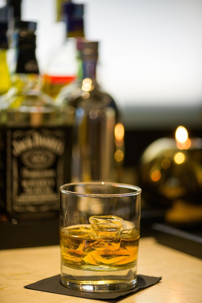 Hotel Dom Carlos Park — Restaurant & bars in Lisbon, Lisboa