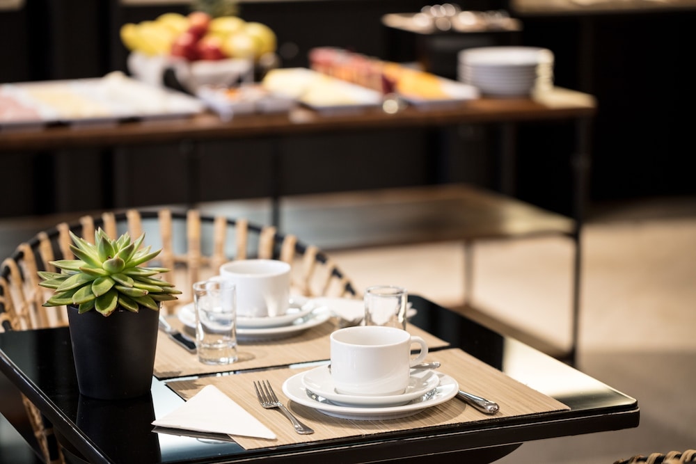 Hotel Dom Carlos Park — Restaurant & bars in Lisbon, Lisboa