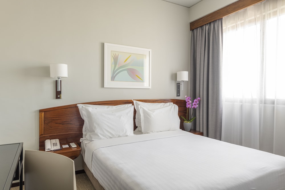 Hotel Dom Carlos Park — Hotel rooms in Lisbon, Lisboa