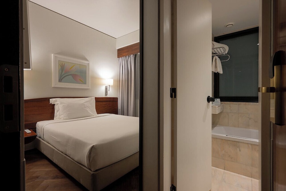 Hotel Dom Carlos Park — Hotel rooms in Lisbon, Lisboa