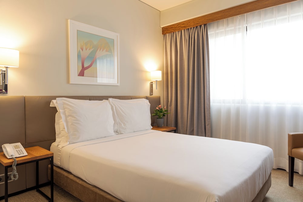 Hotel Dom Carlos Park — Hotel rooms in Lisbon, Lisboa