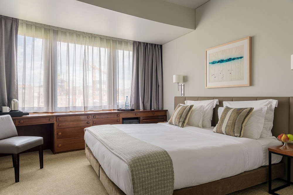 Hotel Dom Carlos Park — Hotel rooms in Lisbon, Lisboa