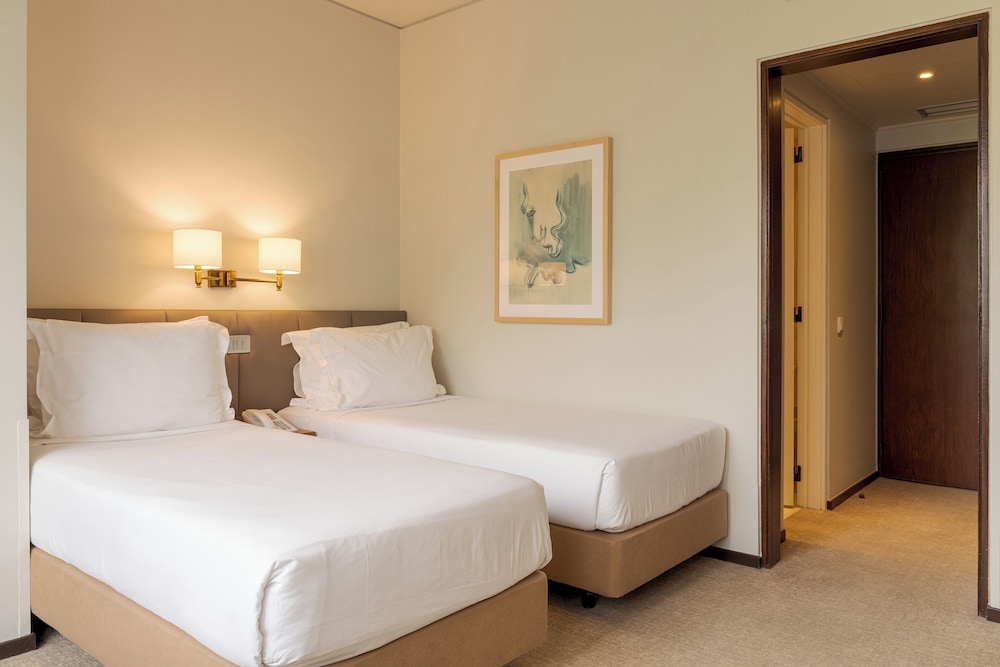 Hotel Dom Carlos Park — Hotel rooms in Lisbon, Lisboa