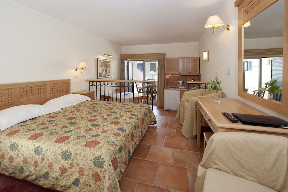 Apartments Bellevue Plava Laguna — Hotel rooms in Poreč, Istria