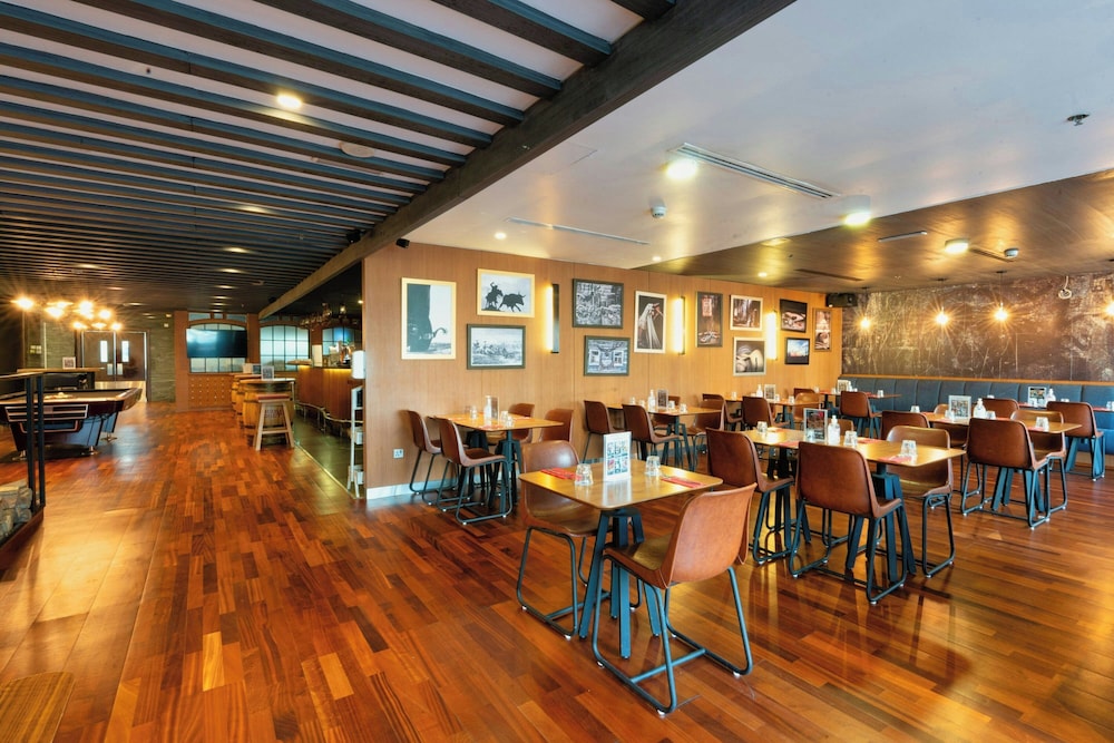 The First Collection Marina, Dubai, a Tribute Portfolio Hotel — Restaurant & bars in Dubai